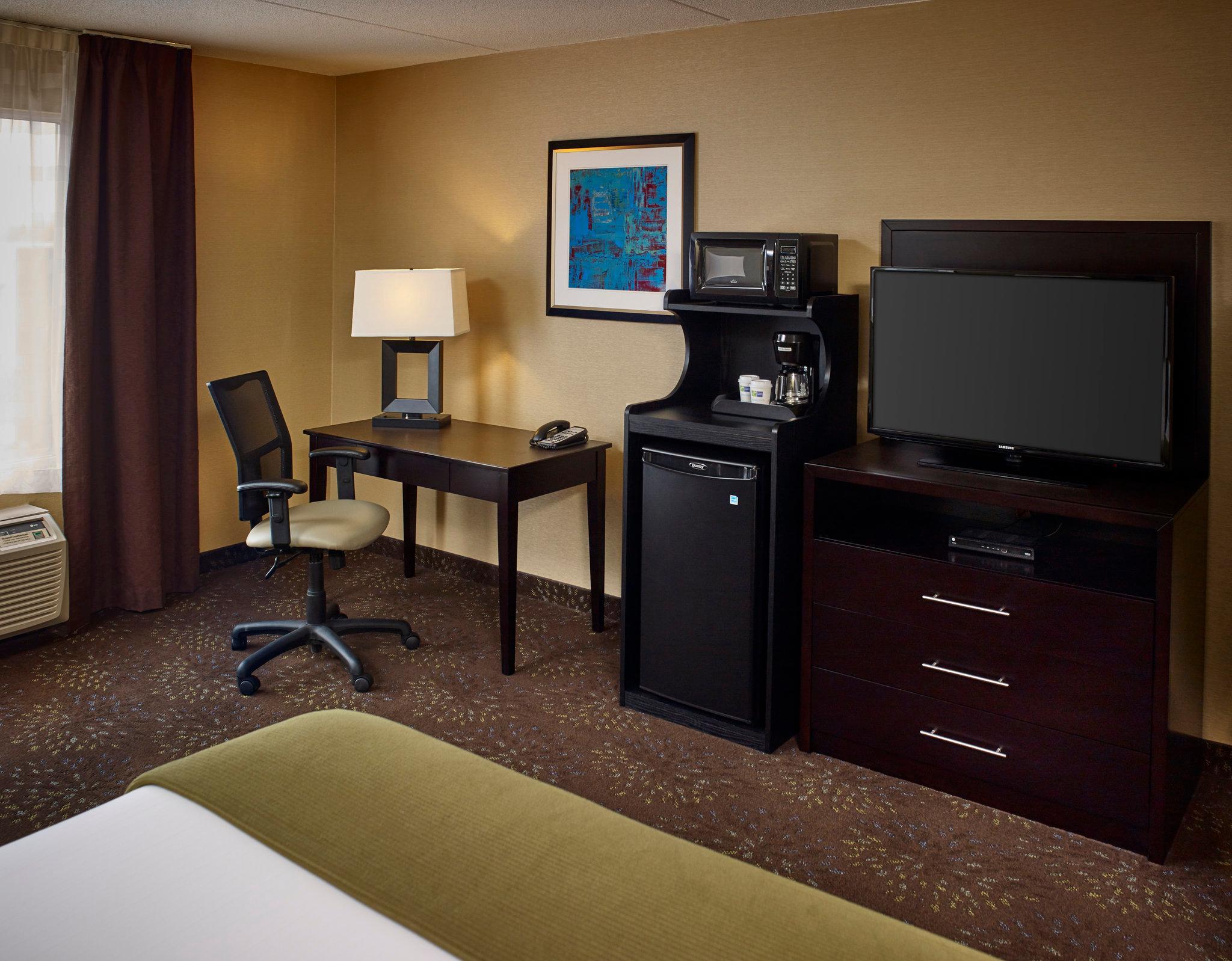 Holiday Inn Express And Suites Timmins By Ihg Экстерьер фото