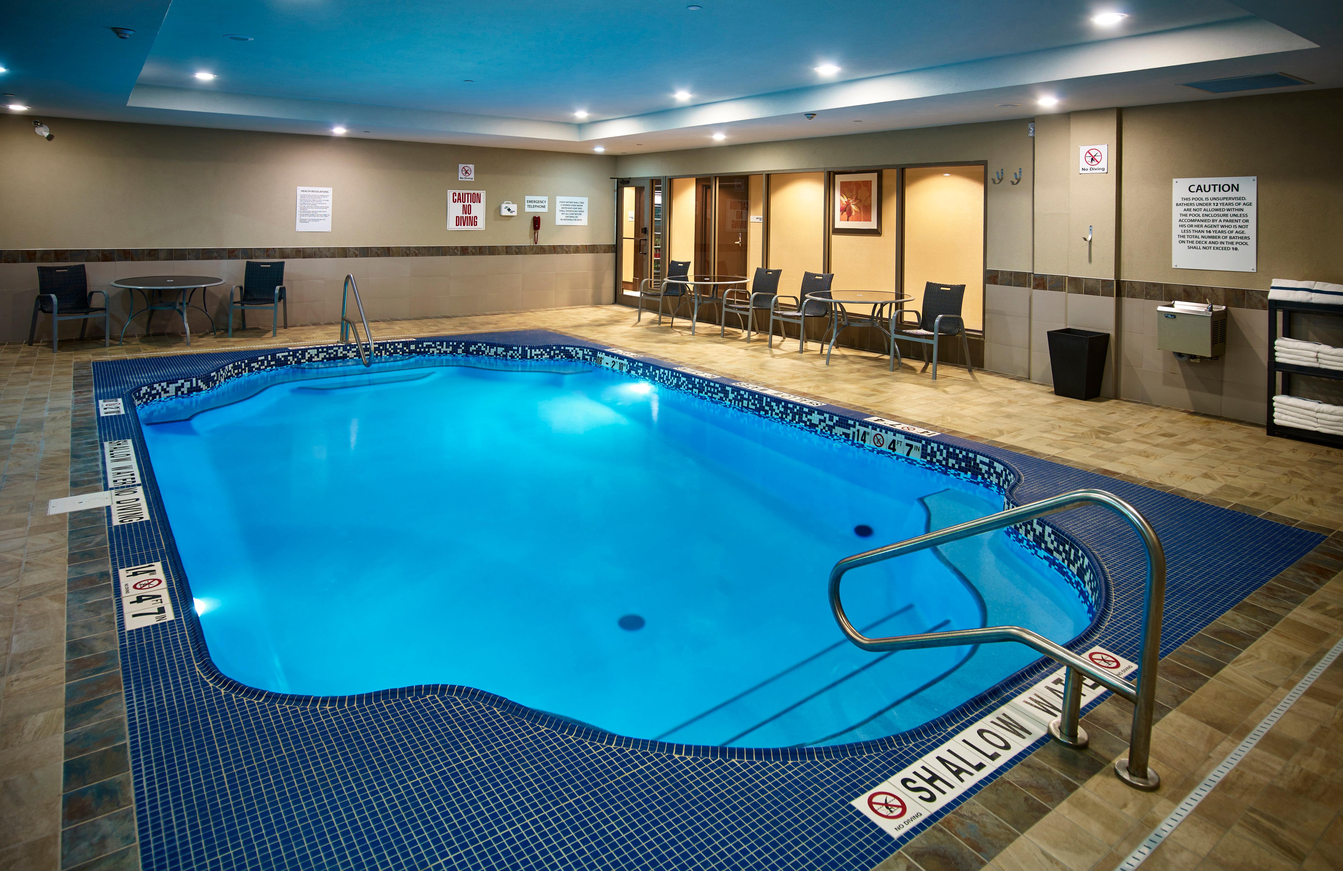 Holiday Inn Express And Suites Timmins By Ihg Экстерьер фото