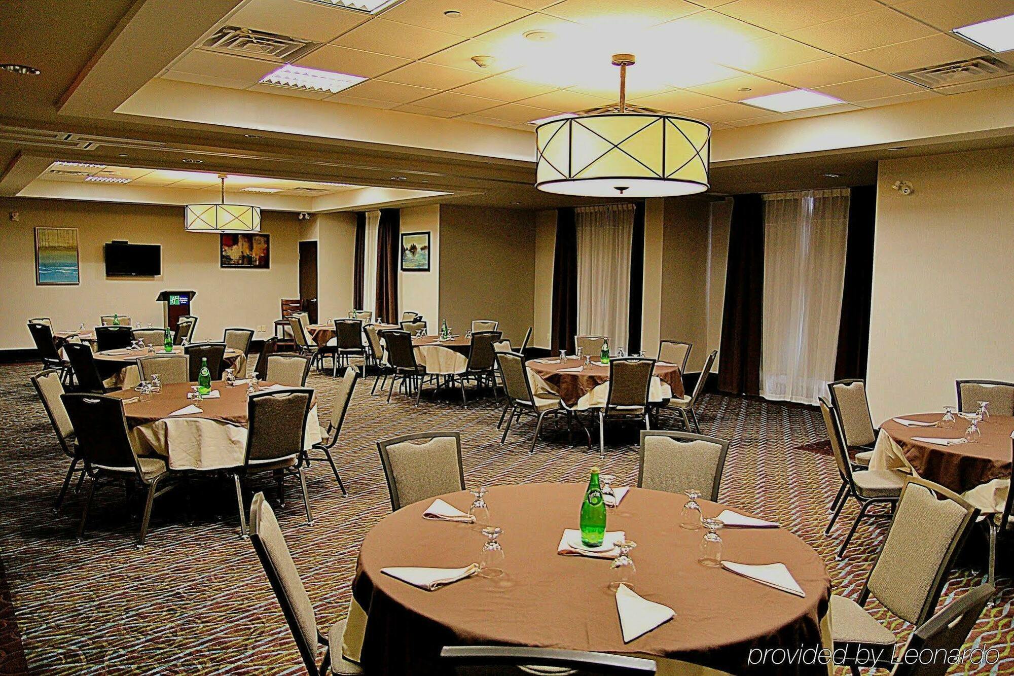 Holiday Inn Express And Suites Timmins By Ihg Экстерьер фото
